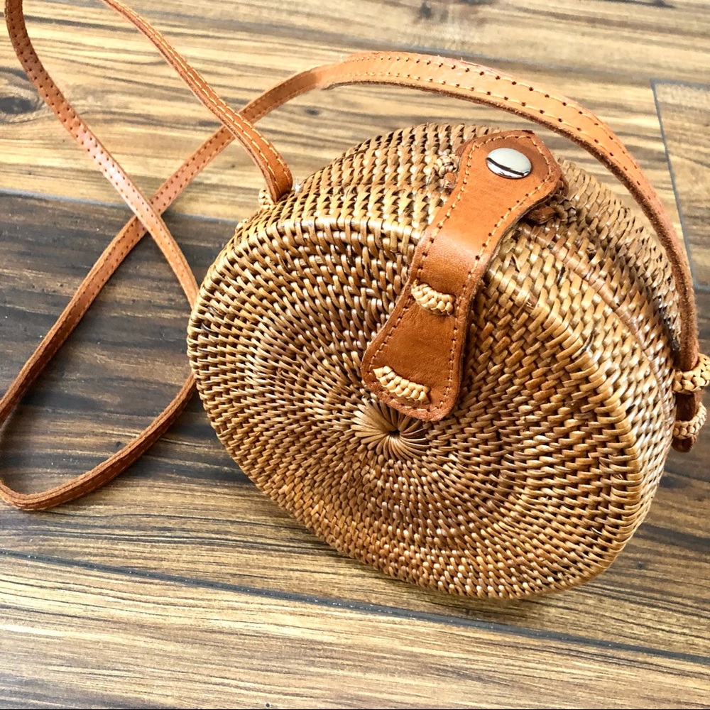 Rare Atlantic round bag